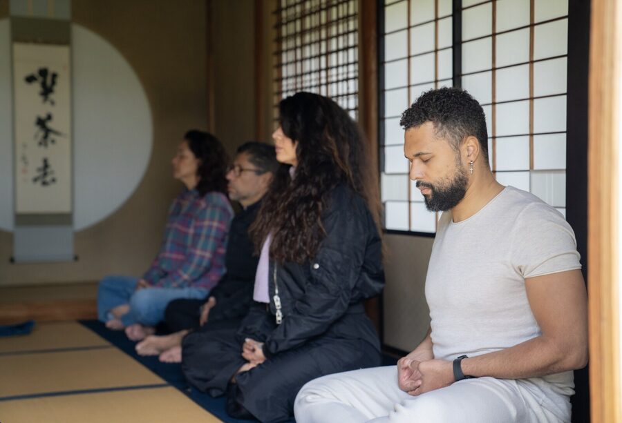 Kyoto: Zen Meditation at a Private Temple with a Monk - Tea, sweets, and a conversation with the monk