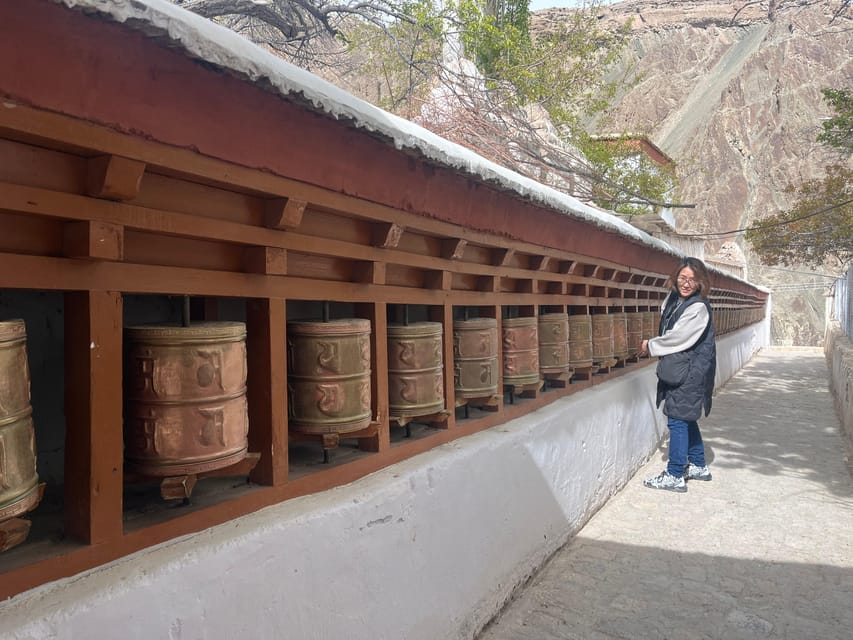 Leh: 3Hours short Trip - Spituk Monastery, Leh Palace & More - A smart three-hour introduction to Leh