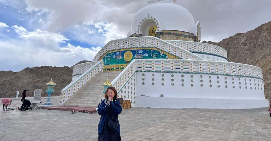 Leh: 3Hours short Trip - Spituk Monastery, Leh Palace & More - Shanti Stupa at sunset