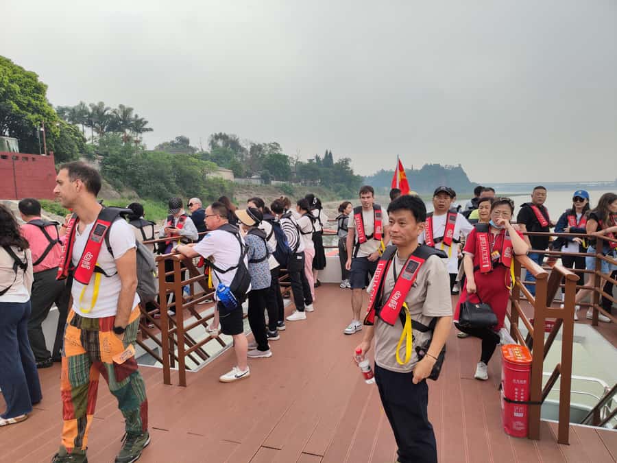 Leshan Grand Buddha Scenic Area and Panda Park Day Tour - Is the $116 price good value?