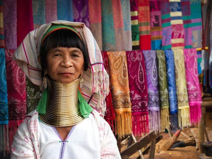 Long Neck Village, Silver Temple & Chiang Mai Top Sites - Why the red Songthaew matters