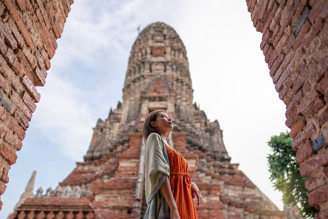 Lopburi Monkey Temple & Ayutthaya Old City Tour From Bangkok - Wat Mahathat and the Buddha head in the roots