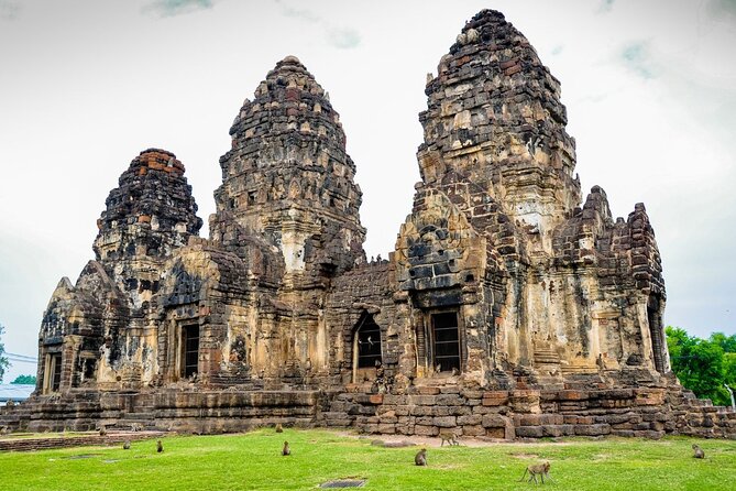 Lopburi Monkey Temple & Ayutthaya Old City Tour From Bangkok - The early start and ride from Bangkok