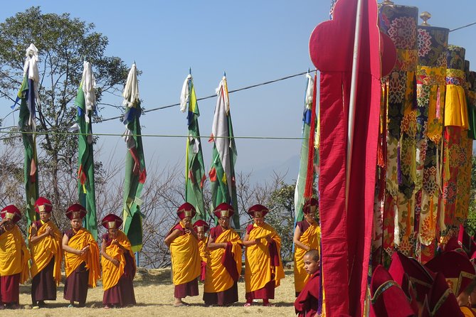 Lunch with Nuns - Monastery - From Kathmandu traffic to a quiet hill trail