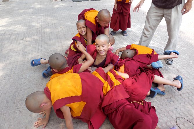 Lunch with Nuns - Monastery - Arriving at Nagi Gumba