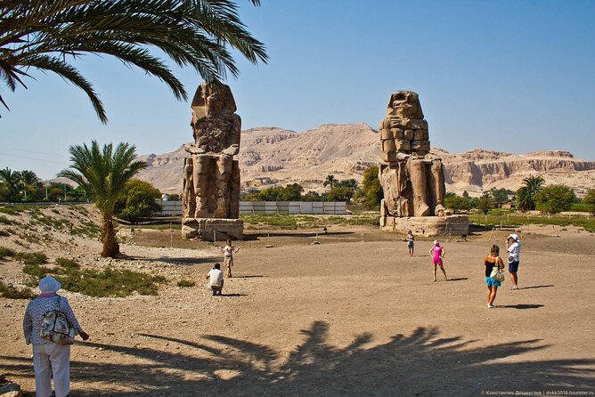 Luxor Day Tour: Valley of Kings & Queens & Hatchepsut Temples - Deir el-Medina, where the tomb builders lived