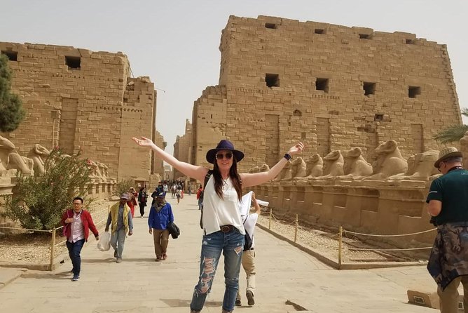 Luxor East and West Bank: Valley of the kings, Habu Temple,Karnak&Luxor Temples - The Valley of the Kings: tombs beneath the desert hills