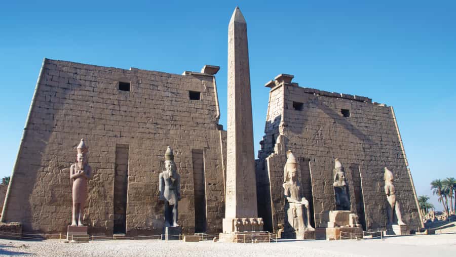 Luxor: Half-Day Tour to Karnak & Luxor Temples - Papyrus shops and keeping control of your time