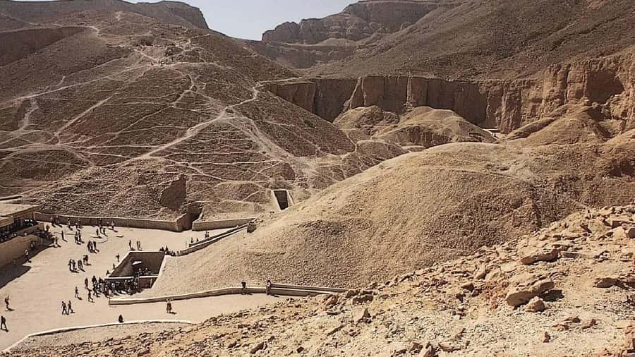 Luxor: Private Tour to Valley of Kings & Hatshepsut Temple. - The private guide makes the difference