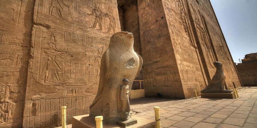 Luxor: Tour to Edfu Temple & Lunch & Felucca & Entrance Fees - Lunch in Luxor, With Timing to Watch