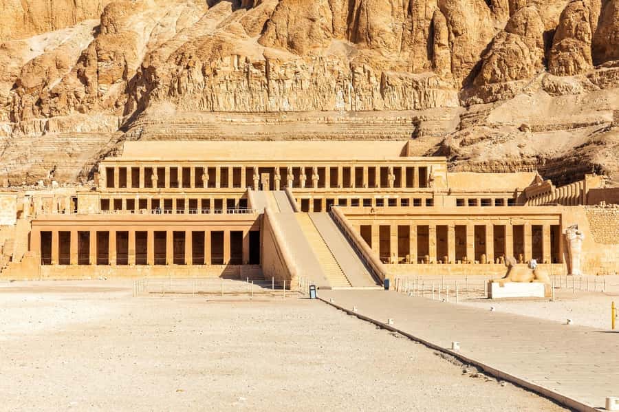Luxor: Valley of the Kings and Hatshepsut Temple Day Tour - Guides, explanations, and time to explore