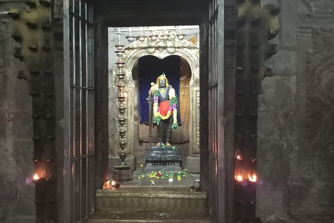 Madurai Walks : City Highlights Temple and Market Tour - Entering Meenakshi Amman Temple for a two-hour visit