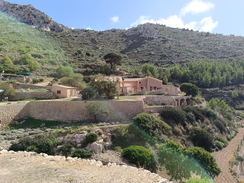 Mallorca: Sant Elm to La Trapa Monastery Guided Hike - From Sant Elm to the hills above the sea