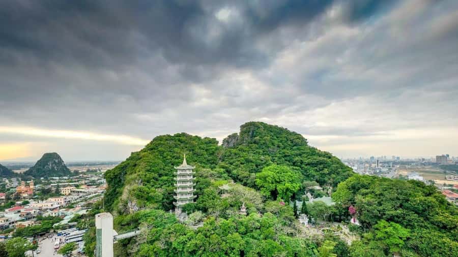 Marble Mountains, Am Phu Cave, Linh Ung Pagoda Group Tour - Why this five-hour tour works well