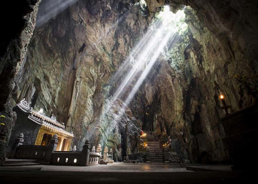Marble Mountains, Am Phu Cave, Linh Ung Pagoda Group Tour - Marble workshops before the mountain