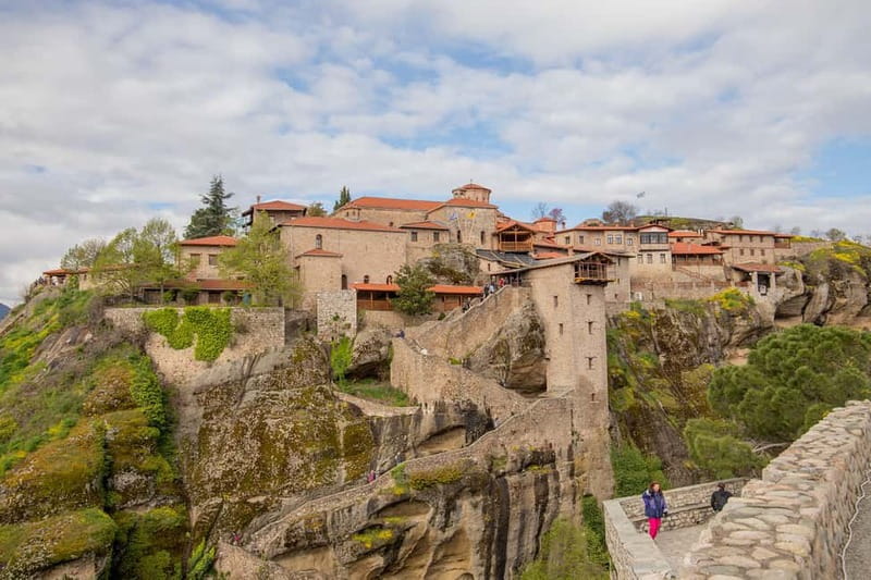 Meteora: Half-Day Meteora Monasteries Small Group Tour - Seeing the other three monasteries from the road