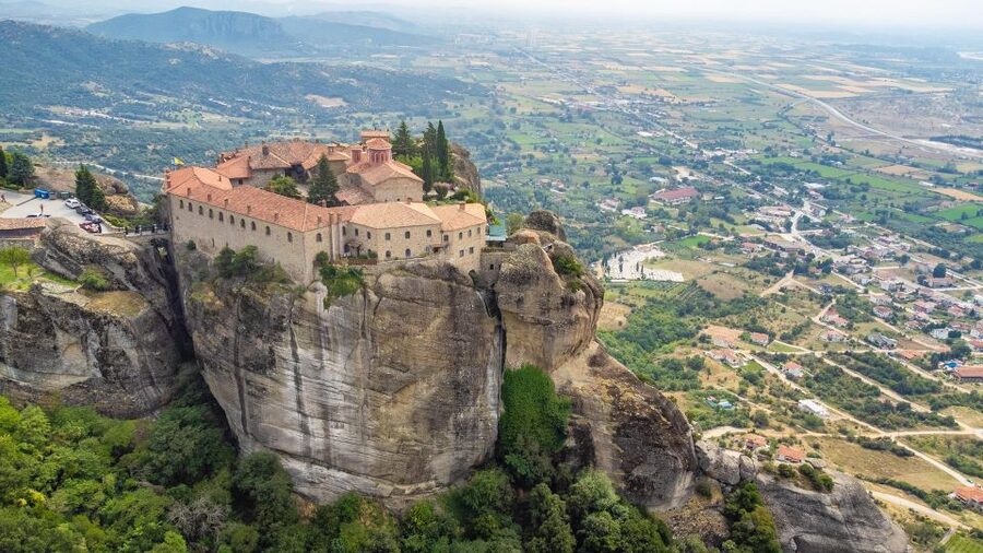 Meteora Monasteries "Byzantine Walks" From Thessaloniki - What the $82 price really covers