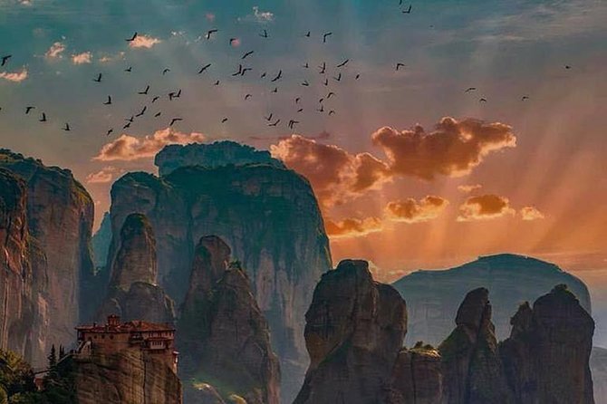 Meteora Monasteries Private Full Day Trip From Athens - Thermopylae and the King Leonidas stop