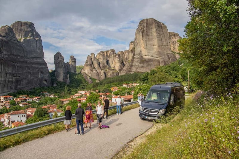 Meteora: Sunset Small Size Tour with Monasteries & Caves - Why a sunset tour changes Meteora