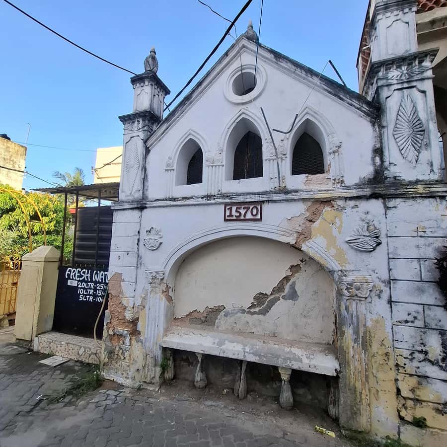 MOMBASA:FortJesus,OldTown,SpiceMarket, Shiva Temple DayTour. - Fort Jesus and the cost of going inside