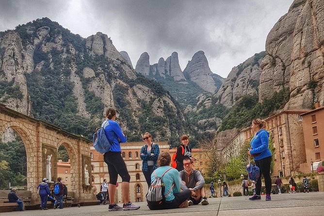 Montserrat Nature Walk, Monastery and Museum from Barcelona - Cheese, honey, and fig bread at the farmers market