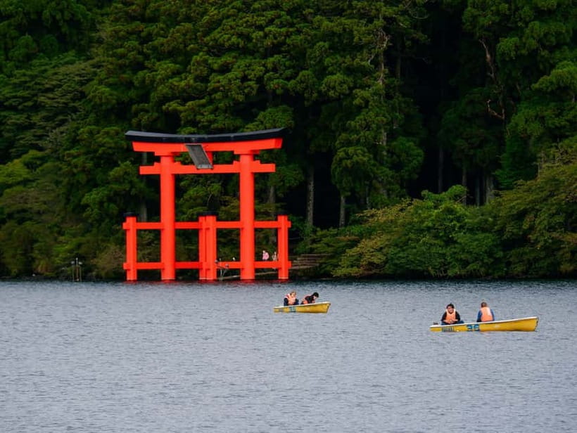 Mt Fuji Hakone/Enoshima Tour:Optional Ropeway/Lake Ashi Boat - Owakudani and the seven-year black eggs