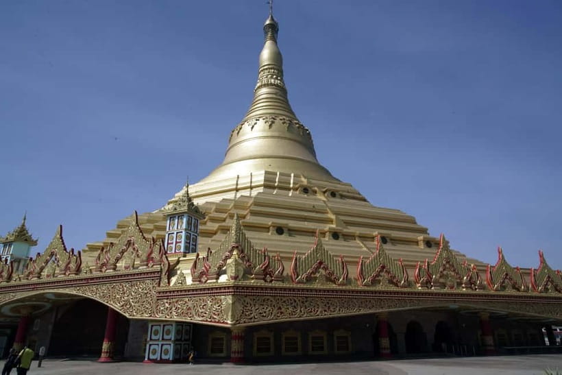 Mumbai Kanheri Caves & Vipassana Pagoda Tour - Reading the stone at Kanheri Caves