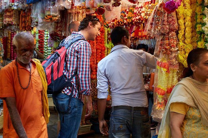 Mumbai Markets and Temples Tour - Mumbadevi Temple and a short pause from the markets