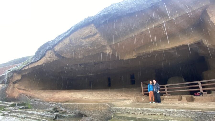 Mumbai: Private tour for Kanheri Caves and Golden Pagoda - Timing, cost, and what you receive