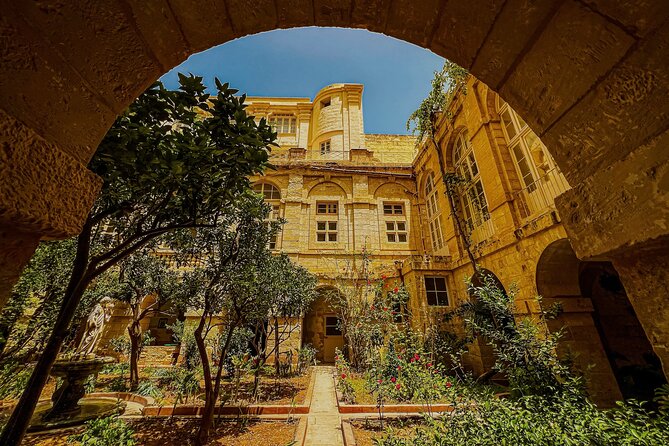 Mysterium Fidei Monastery & Secret Garden in Valletta - A Small Chapel and Quiet Religious Details