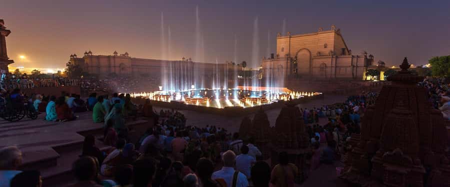 New Delhi: Akshardham Exhibition, Light & Water Show Tour - Why Akshardham works best as an evening outing