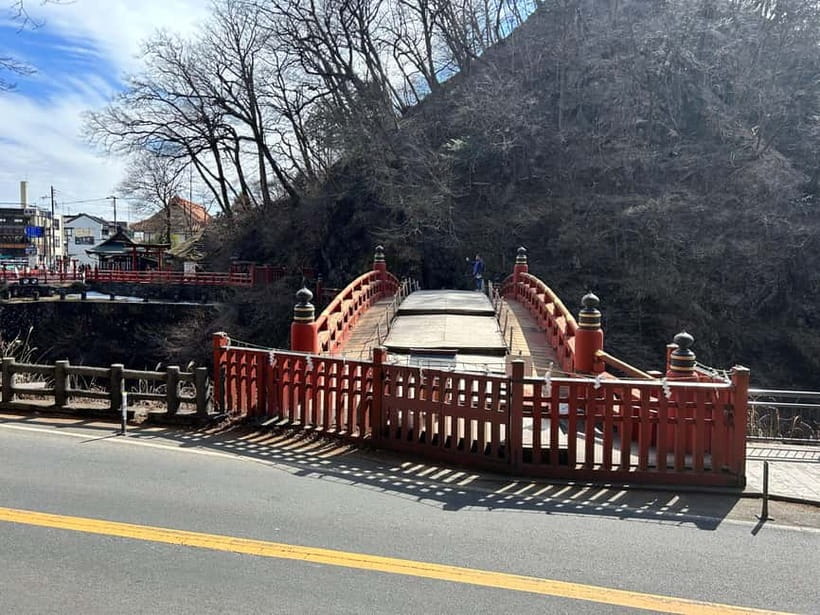 Nikko: Kegon Falls, Lake Chuzenji & Toshogu Temple - Lunch and the road to Kegon Falls