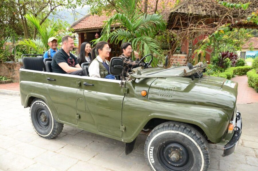 Ninh Binh Jeep Tour: 4 hours visit Tam Coc, Bich Dong pagoda - Two hours on the Tam Coc water route