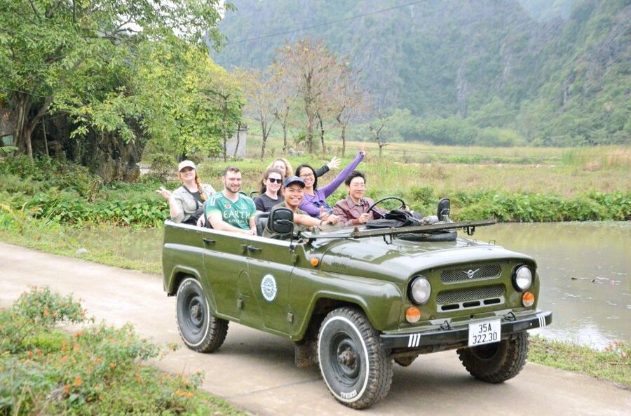 Ninh Binh Jeep Tour: 4 hours visit Tam Coc, Bich Dong pagoda - The guide question is important