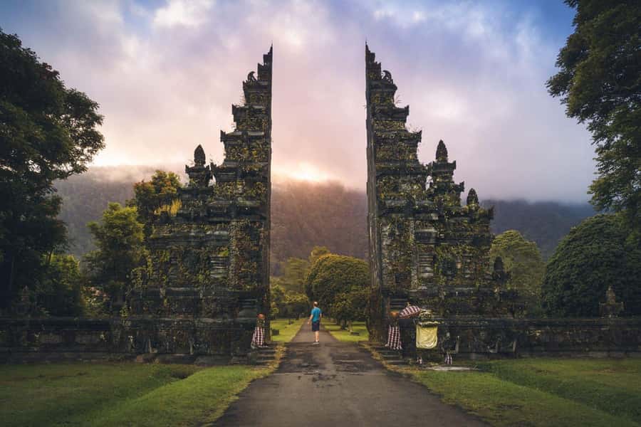 North Bali: Banyumala Waterfall and Ulun Danu Beratan Temple - Handara Gate and its mountain setting