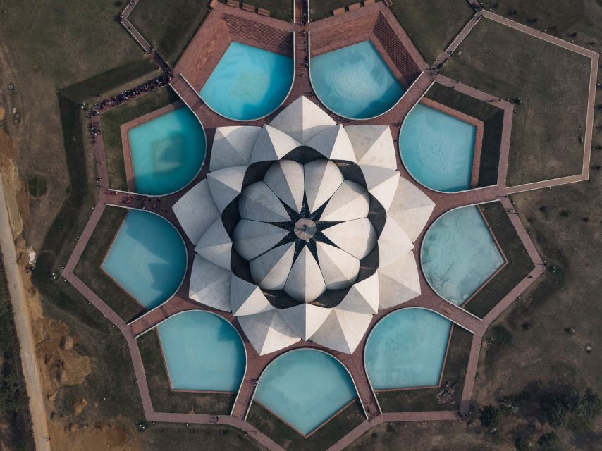 Old Delhi Temples and Spiritual Sites Private 6-Hour Tour - Akshardham: an ornate Hindu complex