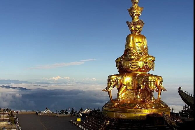 One Day Trip to Chengdu Panda Base and Leshan Buddha Tour - Timing, weather, and comfort