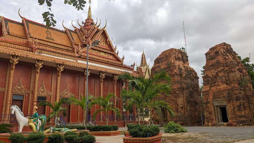 One Day Trip to Phnom Da, Ta Prohm Bati, Neang Khmao & Chiso - Leaving Phnom Penh in a private air-conditioned vehicle