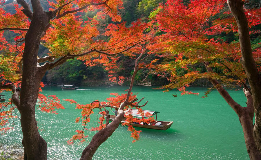 Osaka/Kyoto: Katsuoji, Kinkakuji, Arashiyama 1-Day Bus Tour - Togetsukyo Bridge and the Oi River