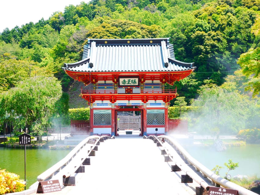 Osaka: Minoh, Katsuoji Temple, & Minoh Falls Full-day Tour - Taking your time among the Daruma dolls