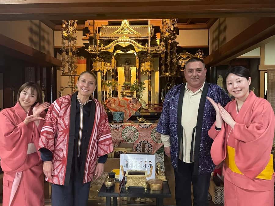 Osaka Temple Cool Foot Bath & Matcha Experience〈45min〉 - The small details that make it memorable