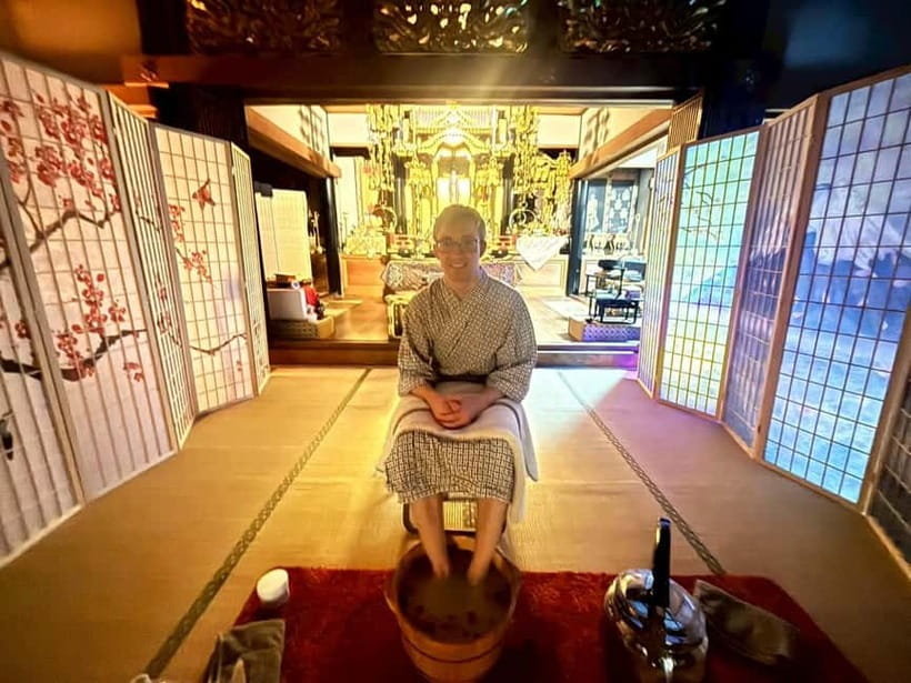 Osaka Temple Head Spa &Matcha Facial – Refresh & Glow〈90min〉 - Incense, a bell, and kneaded incense