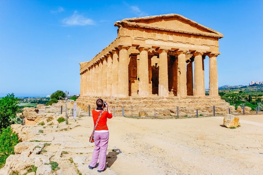 Palermo: Agrigento and the Valley of the Temples Day Tour - Meeting in Palermo and settling into the ride