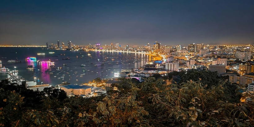 Pattaya: Big Buddha Temple and Night Market Tour - Finishing under the lights of Walking Street