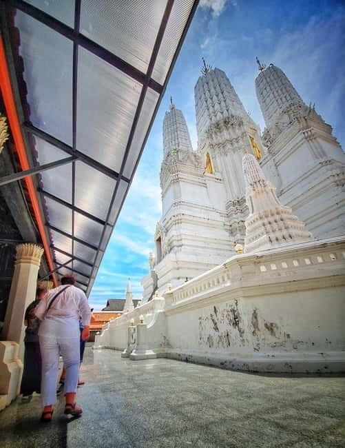 Petchaburi Temples & Royal Palace - small Join Group Tour - Key points to know before booking
