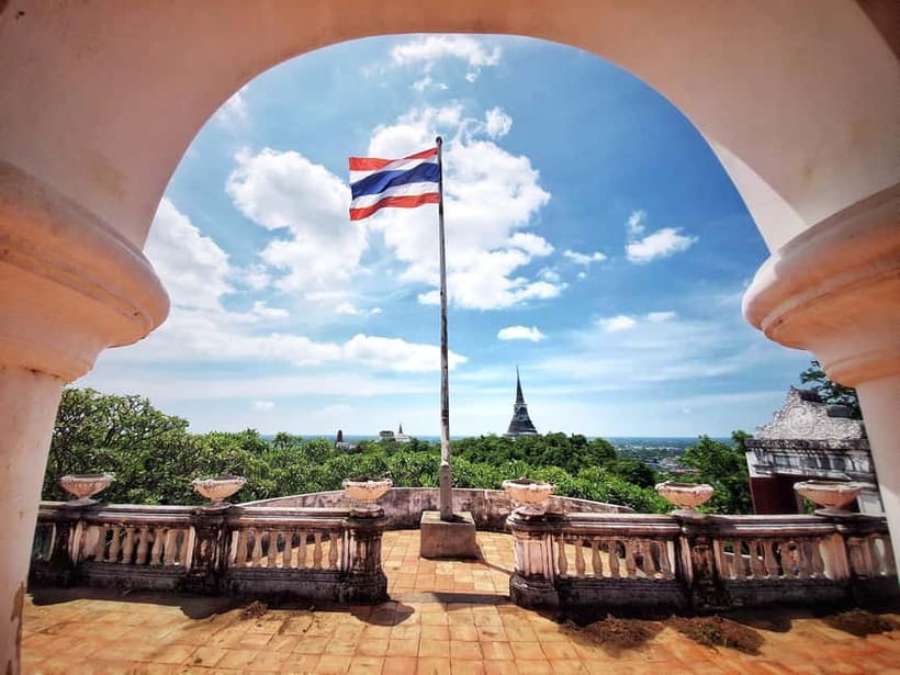 Petchaburi Temples & Royal Palace - small Join Group Tour - Why Phetchaburi makes a worthwhile day trip