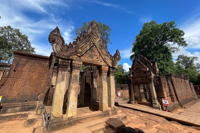 Phnom Kulen Waterfall and Banteay Srei Temple Tour from Siem Reap - Why Phnom Kulen makes a good break from Siem Reap
