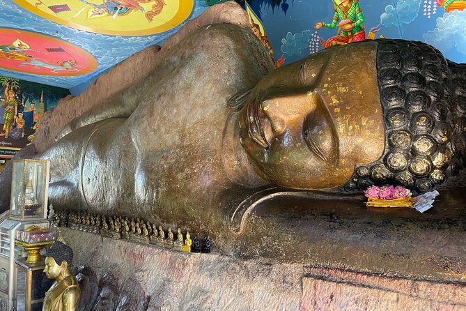 Phnom Kulen Waterfall and Banteay Srei Temple Tour from Siem Reap - Banteay Srei and its pink sandstone detail