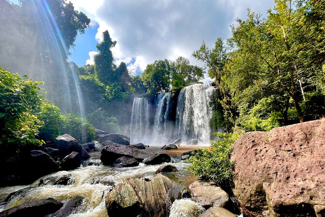 Phnom Kulen Waterfall and Banteay Srei Temple Tour from Siem Reap - The 7:40 AM pickup and ride into the countryside