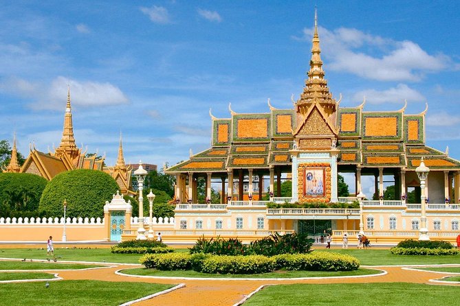 Phnom Penh City Tour, Silver Pagoda, Genocide Museum, Killing Fields - What the guide adds to the day